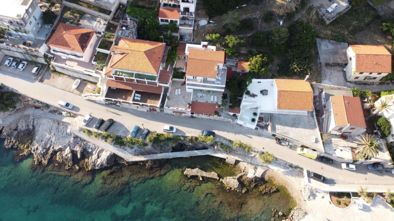 Apartments Peronja Jelsa Seafront ภายนอก รูปภาพ