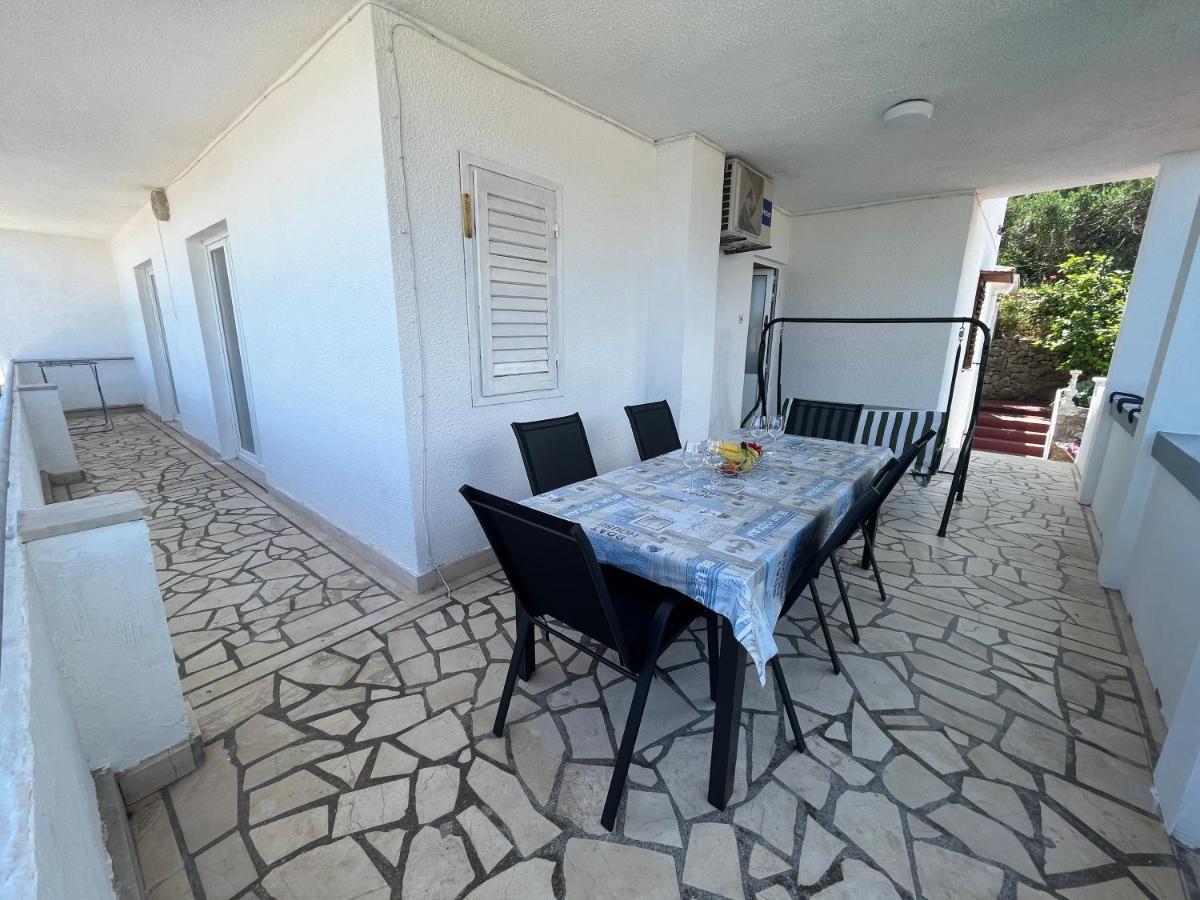 Apartments Peronja Jelsa Seafront ภายนอก รูปภาพ