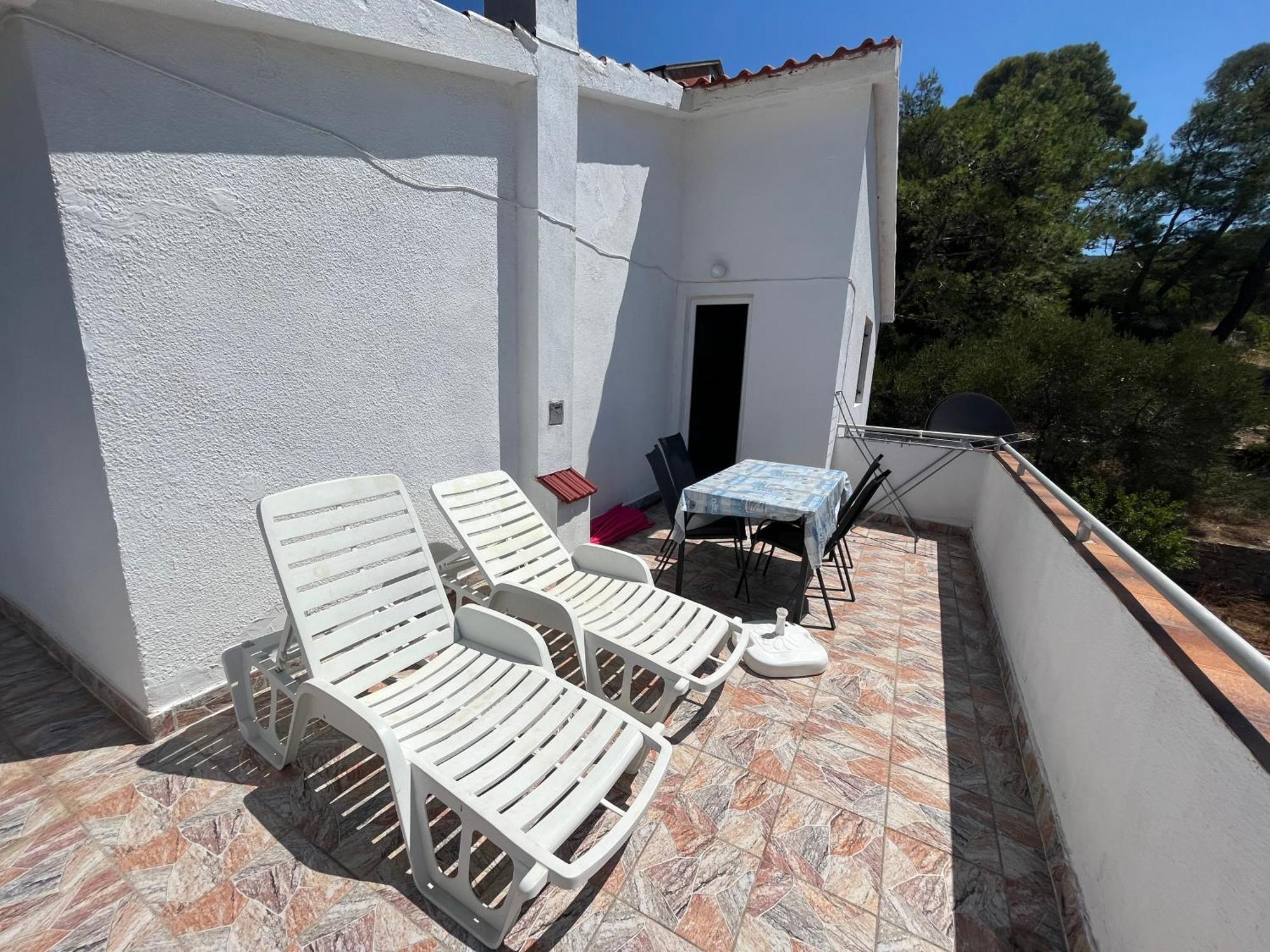 Apartments Peronja Jelsa Seafront ภายนอก รูปภาพ