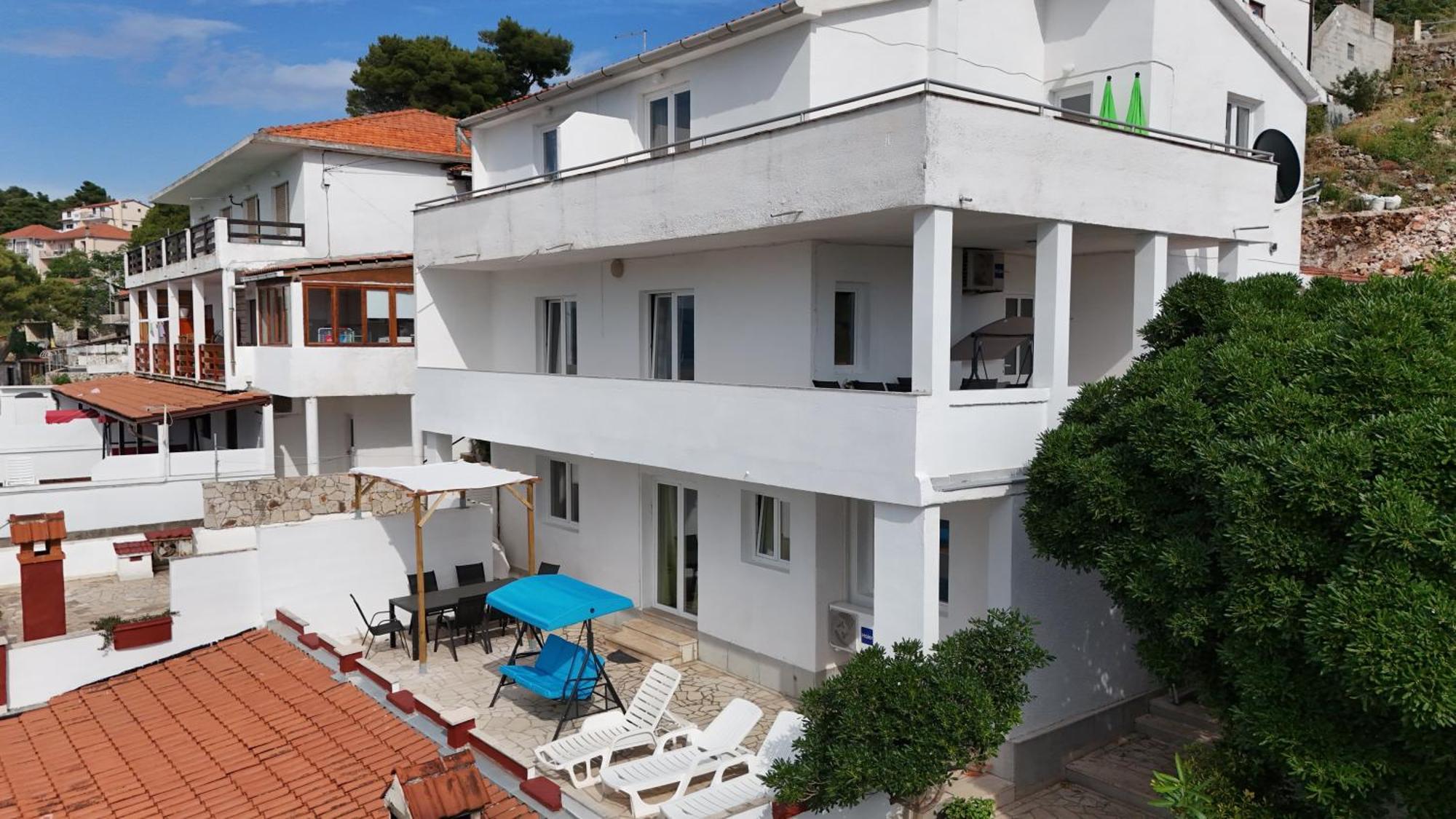 Apartments Peronja Jelsa Seafront ภายนอก รูปภาพ