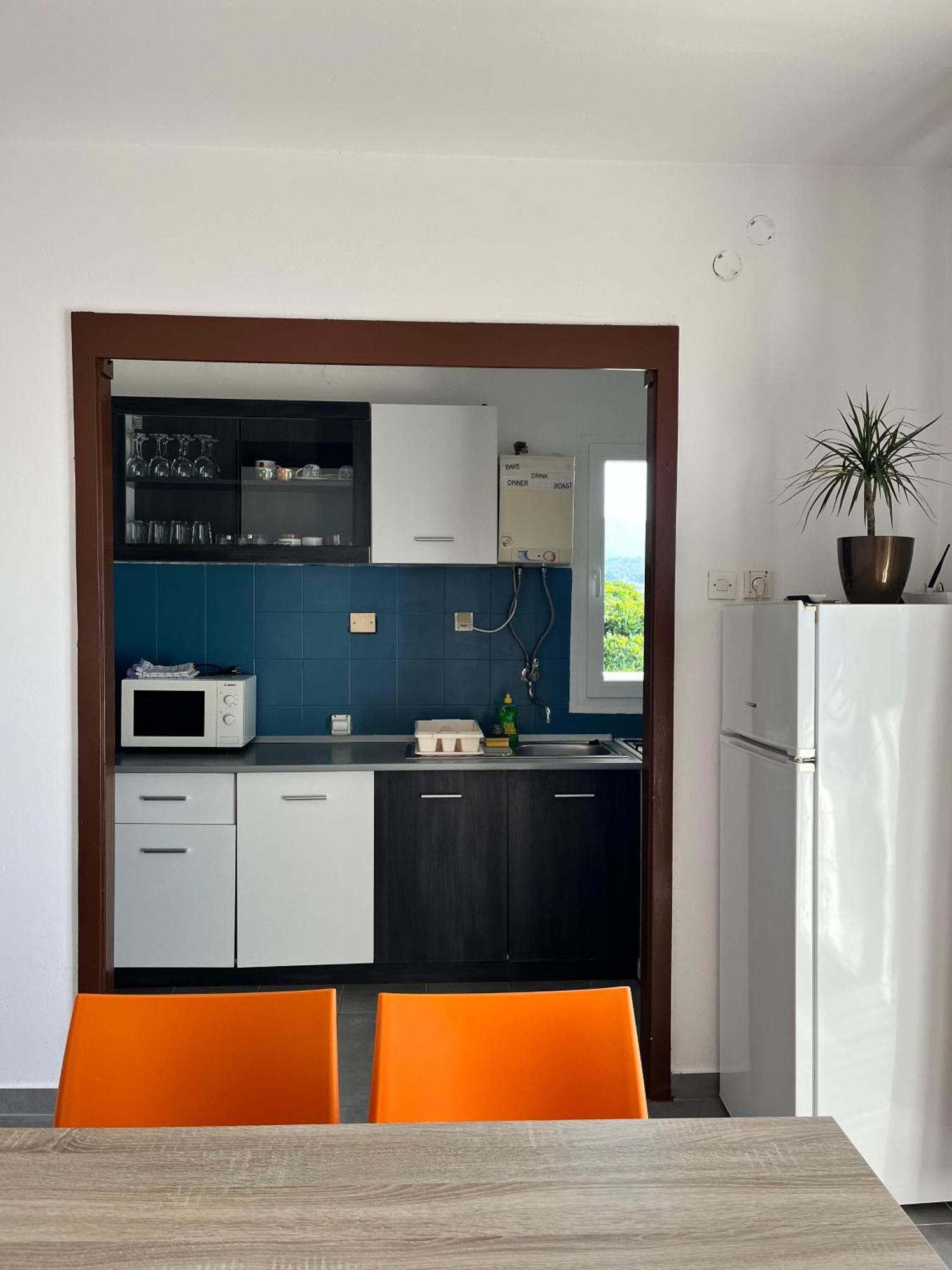 Apartments Peronja Jelsa Seafront ภายนอก รูปภาพ